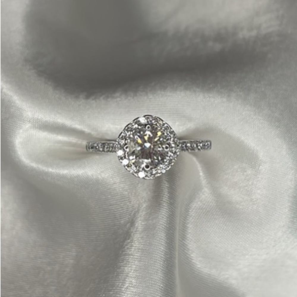 ⭐️ Solitaire 1.37 Diamond Engagement Ring with Halo & Prong Setting 14k WG